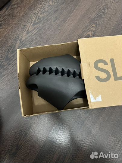 Тапки Yeezi slide 40,5