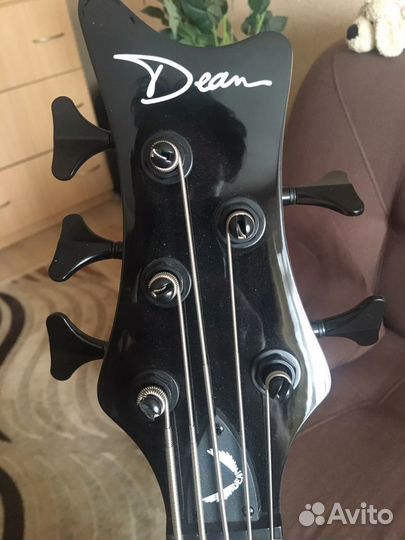 Бас гитара dean 5 струн