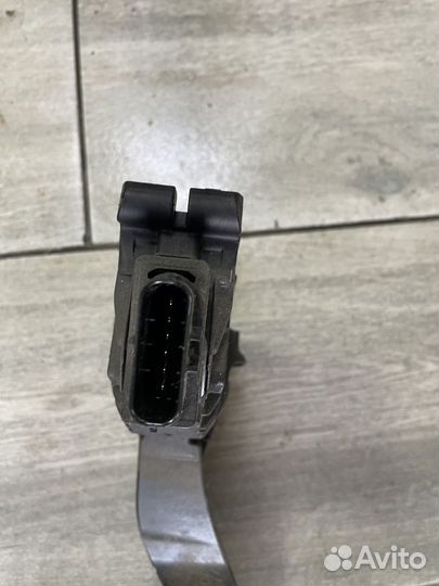 Электронная педаль газа Шкода Октавия А7