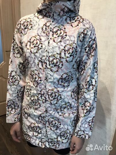 Ветровка для девочки