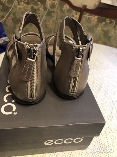 Босоножки Ecco новые кожа