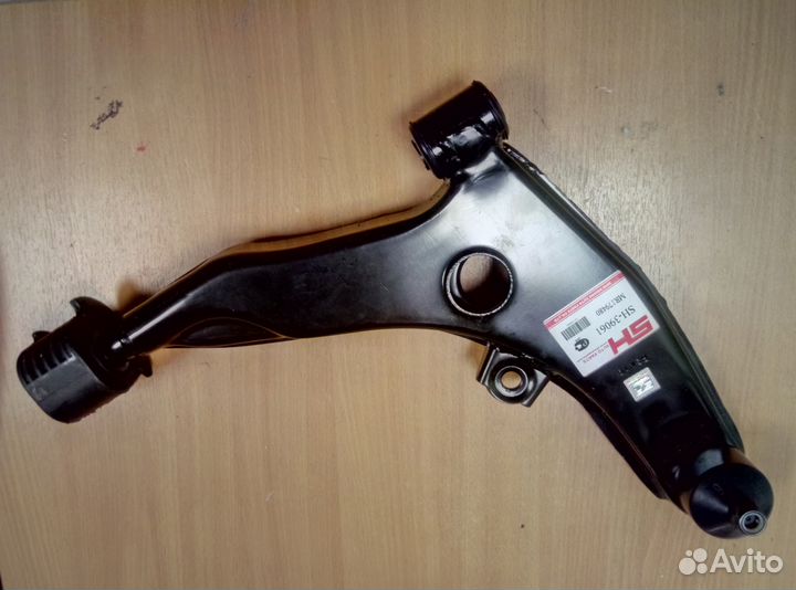 Рычаг передний правый Mitsubishi MR179480