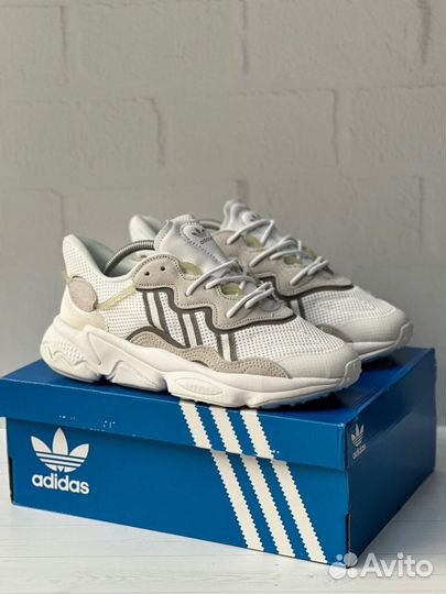 Кроссовки Adidas Ozweego