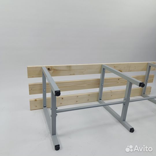 Скамейка, лавочка деревянная