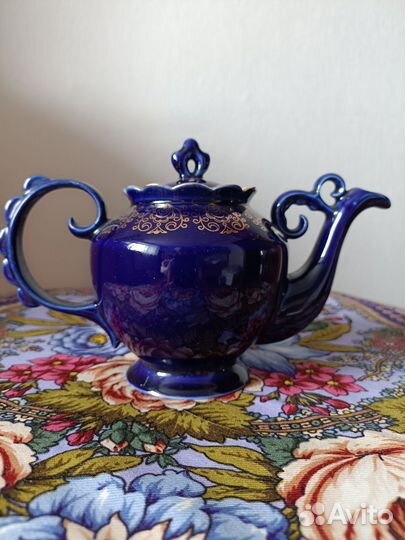 Чайник, стаканы кобальт с золотом Гжель