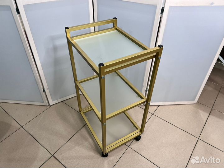 Тележка / этажерка на колесиках