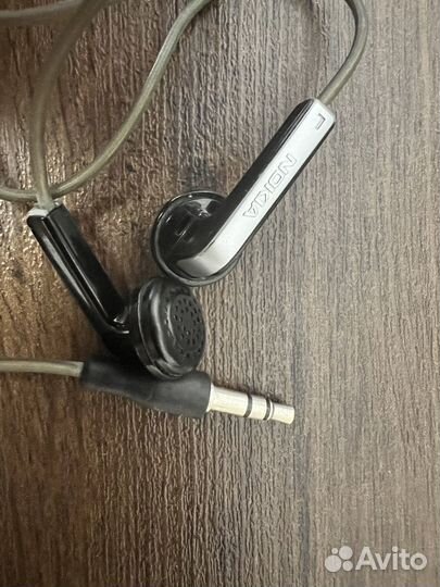 Наушники проводные