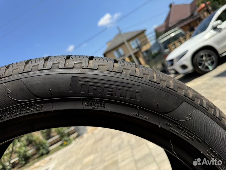 Pirelli Scorpion Winter 2 255/45 R20 и 285/40 R20 108Y