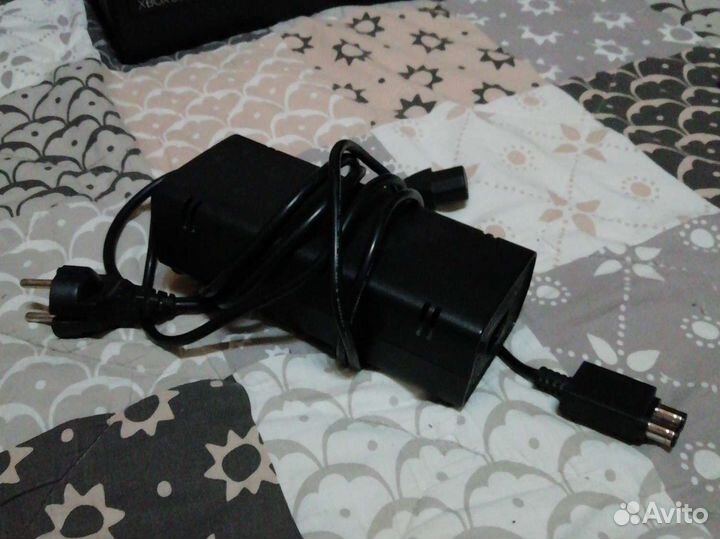 Xbox 360 + Kinect + 6 игр