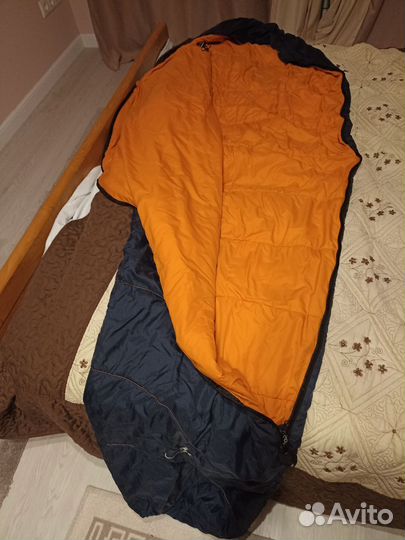 Универсальный спальный мешок Freetime micropak 900