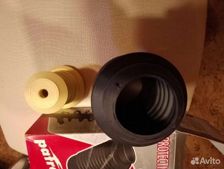 Пыльник амортизатора задний Skoda Fabia 1999-2014