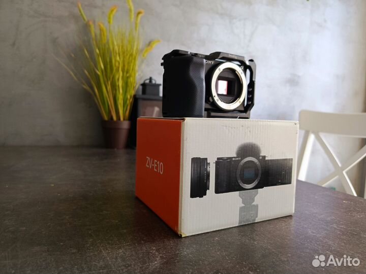 Беззеркальная камера Sony zv-e10(с допами)