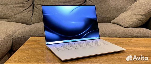 Ультрабук FHD IPS 17.3 4-ядер i3-10110 8Gb/256SSD