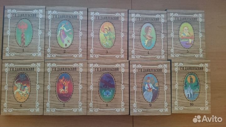 Книги, библиотека