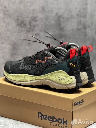 Кроссовки Reebok Classic зимние