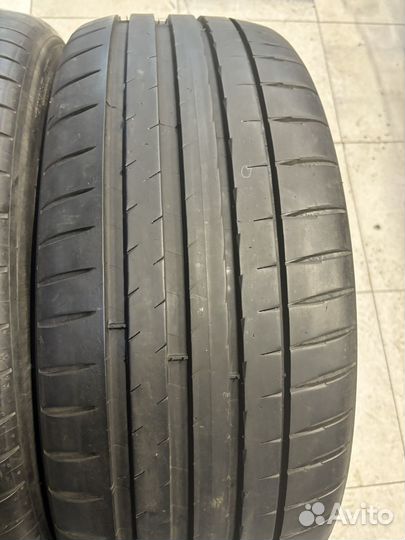 Michelin Pilot Sport 4 225/45 R19