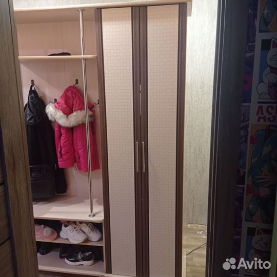 Продам прихожую