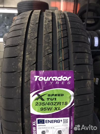 Tourador X Speed TU1 235/40 R18