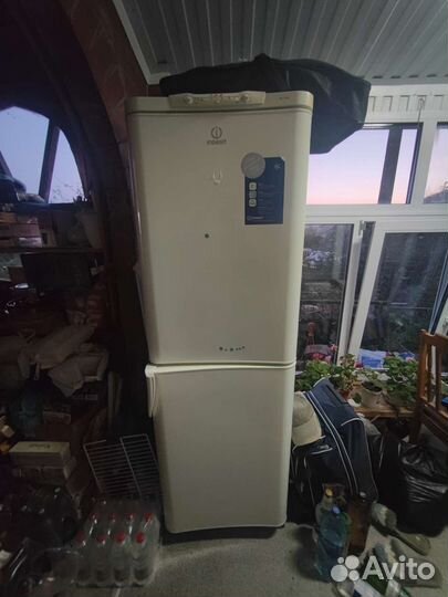 Холодильник indesit no frost c236nfg
