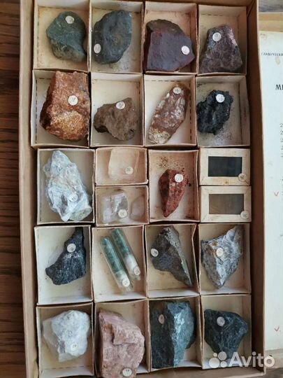 Коллекция камней и минералов