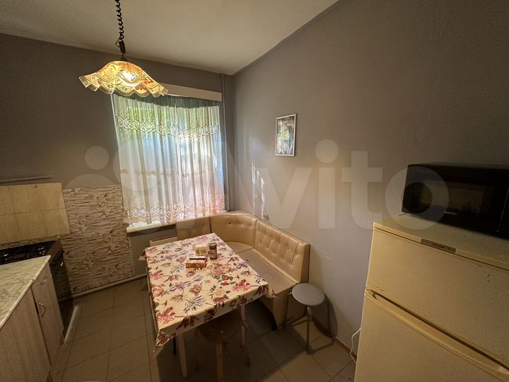 2-к. квартира, 55 м², 1/5 эт.