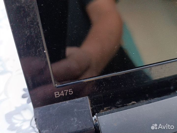 Ноутбук рабочий можно на запчасти