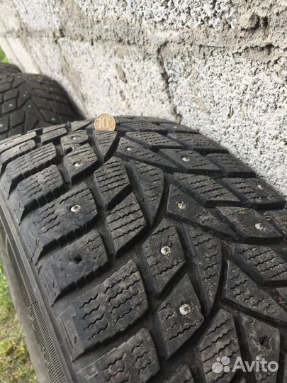 Dunlop Grandtrek Ice 02 215/65 R16