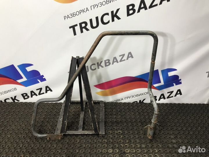 Поручень за кабиной Renault Magnum