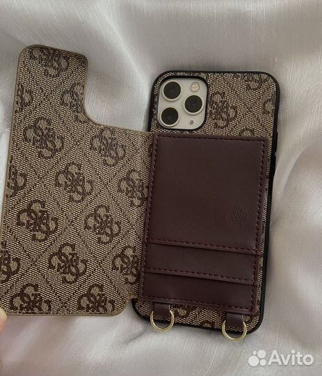 Чехол Guess с картхолдером на iPhone 11 pro
