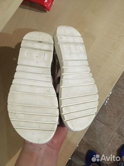 Сандалии для девочки