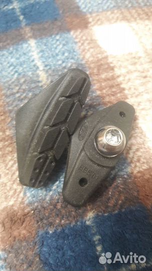 Тормозные колодки для велосипеда,новые