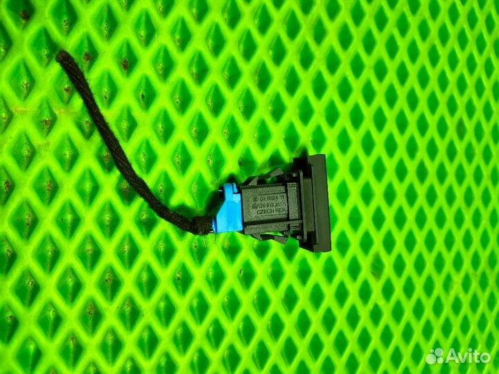 Индикатор кнопка air bag Skoda Octavia A5