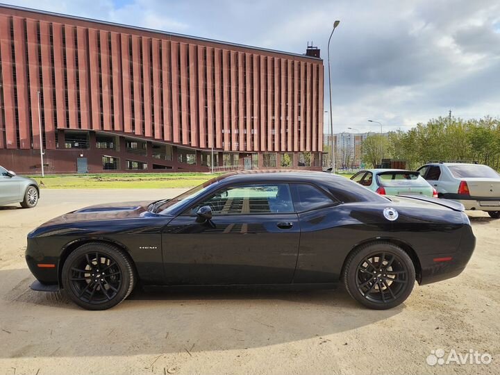 Dodge Challenger 5.7 AT, 2021, 15 000 км