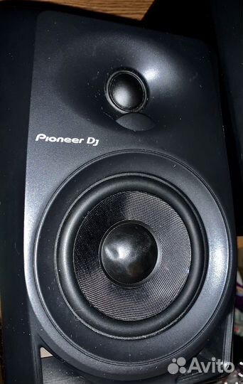 Полочная акустическая система Pioneer DJ DM-40