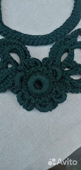 Вязаное колье на шею