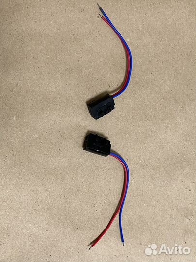 Микропереключатели концевики замков дверей VAG 2шт