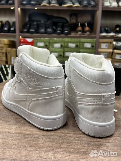 Кроссовки nike air jordan с мехом