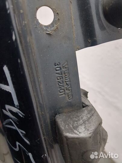 Крыло левое переднее Volvo XC60, 2009