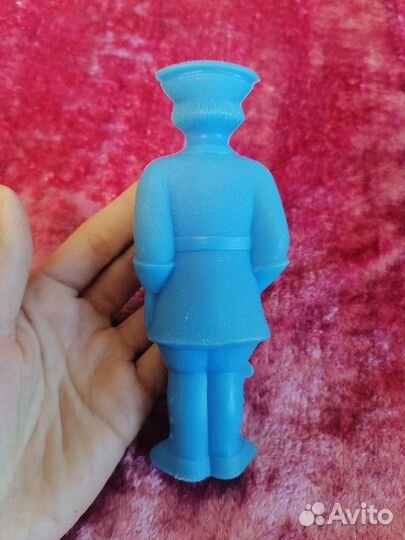 Игрушки СССР дутый пластик солдатики