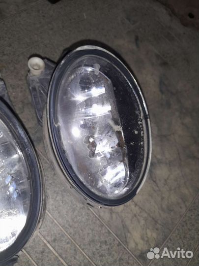 Стекло на противотуманные фары Mercedes