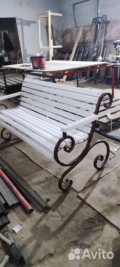 Кованные скамейки