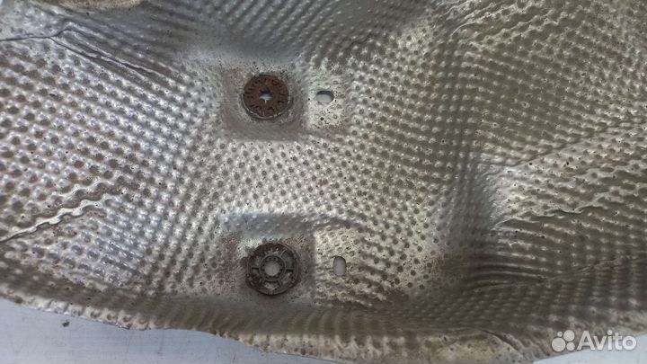 Термоэкран глушителя Skoda Octavia A5 2011