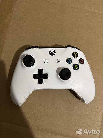 Геймпад Xbox One с адаптером