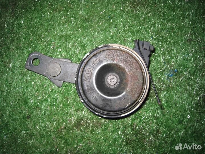 Клаксон Toyota Auris E18 2015