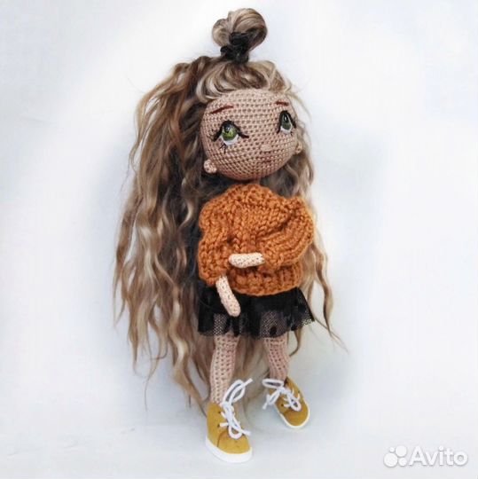 Кукля вязаная
