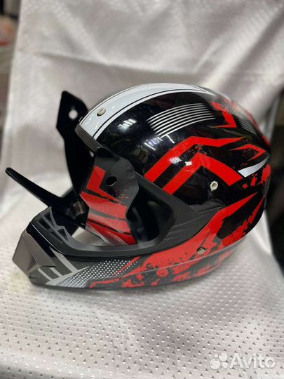 Новый мотоциклетный шлем