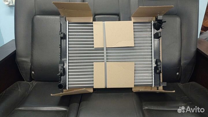 Радиатор охлаждения рено логан 2, дастер, веста