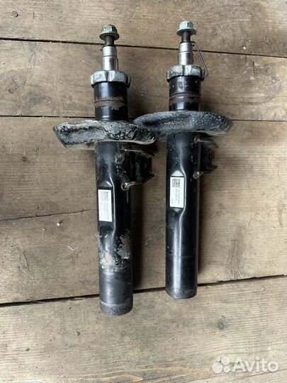 Амортизатор передний