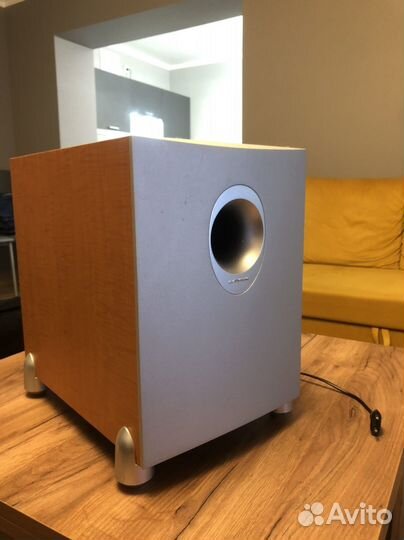 Сабвуфер Ultimate TR150