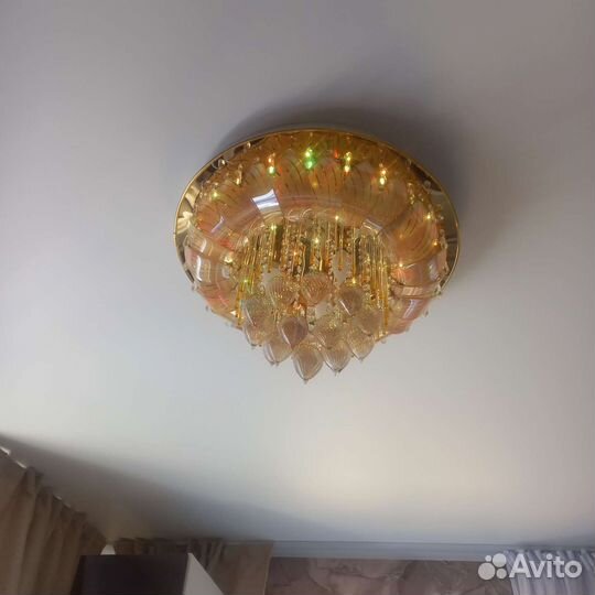 Светильник потолочный